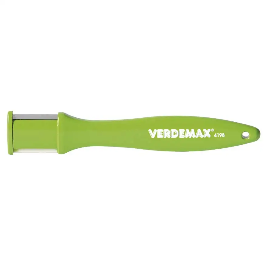 Blade sharpener