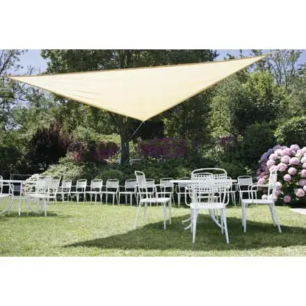 Beige triangular shade cloth kit
